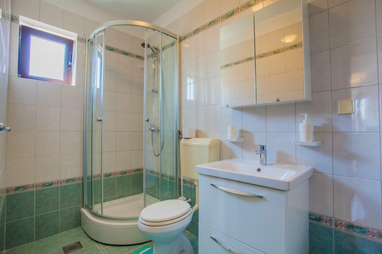 Guesthouse Maver Cres Extérieur photo