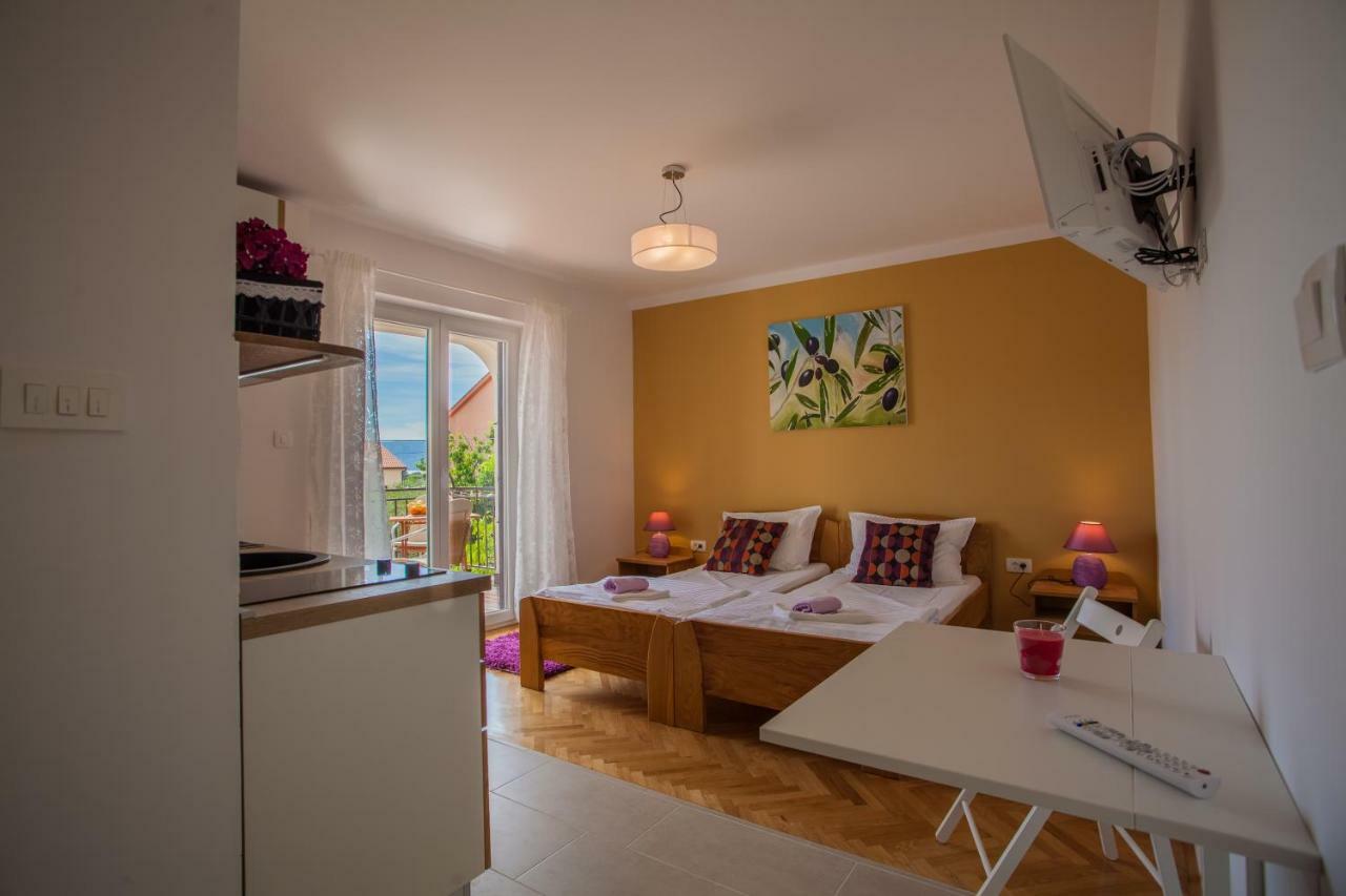 Guesthouse Maver Cres Extérieur photo