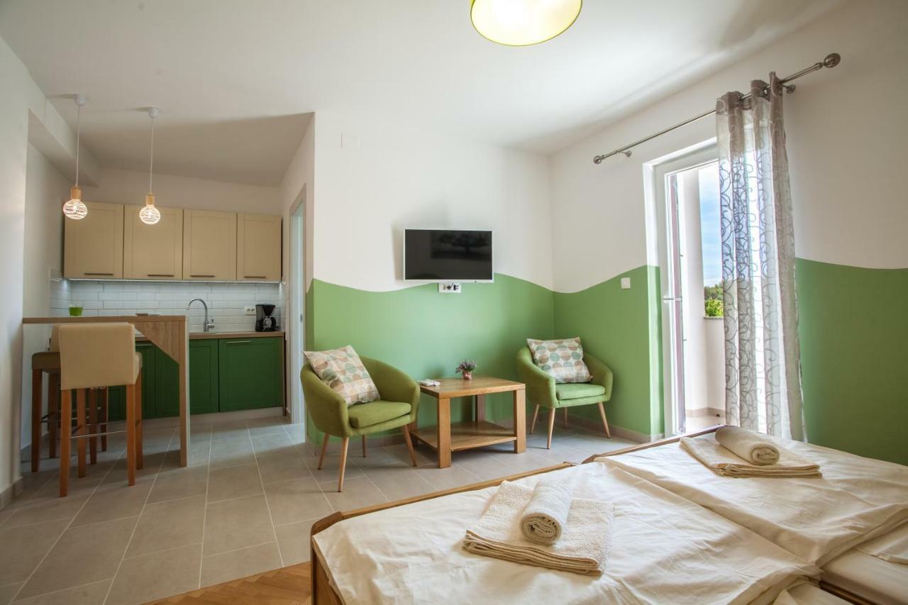 Guesthouse Maver Cres Extérieur photo